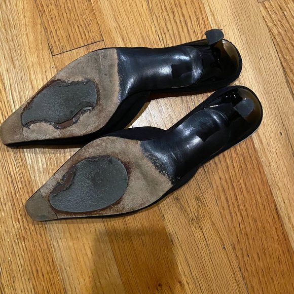 Vintage Stuart Weitzman Black Fabric Mules Kitten Heel - Picture 6 of 9